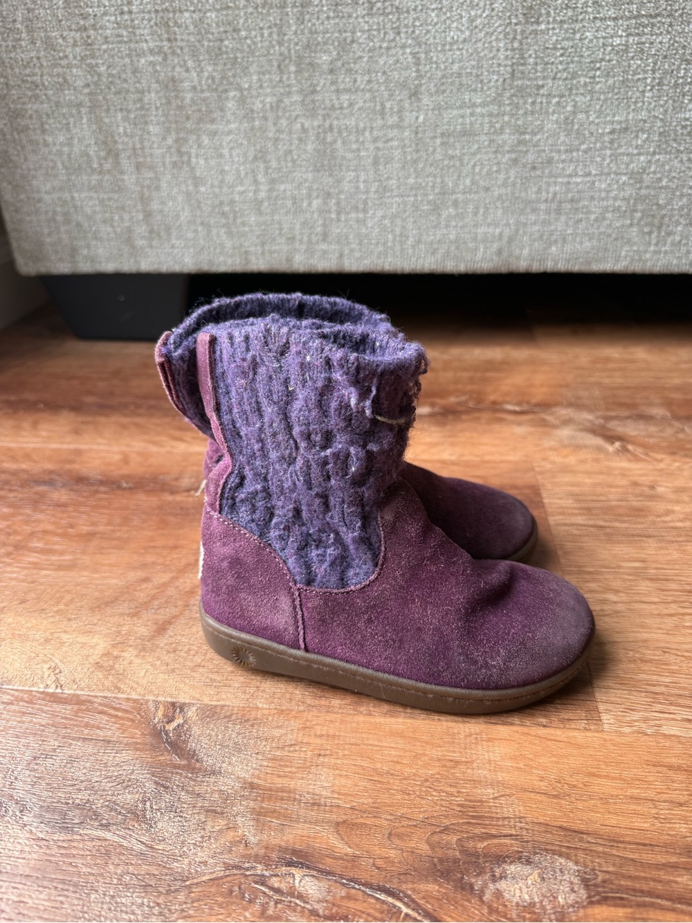 Toddler Uggs Size 9